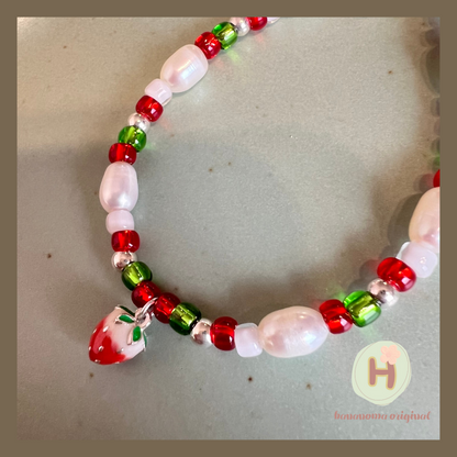 Strawberry yoghurt Natural pearl  Bracelet